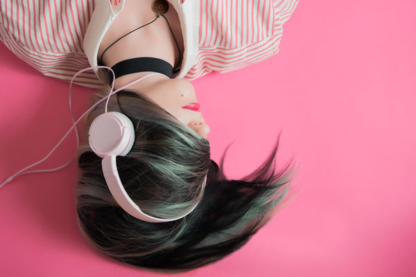 LISTEN UP: Six Podcasts to Help Motivate Your Mornings